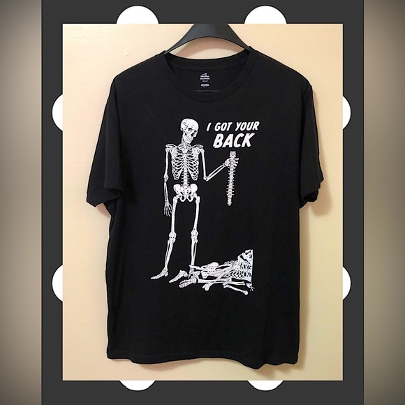 ‘ Got Your Back ‘ Halloween T shirt. - Picture 1 of 5
